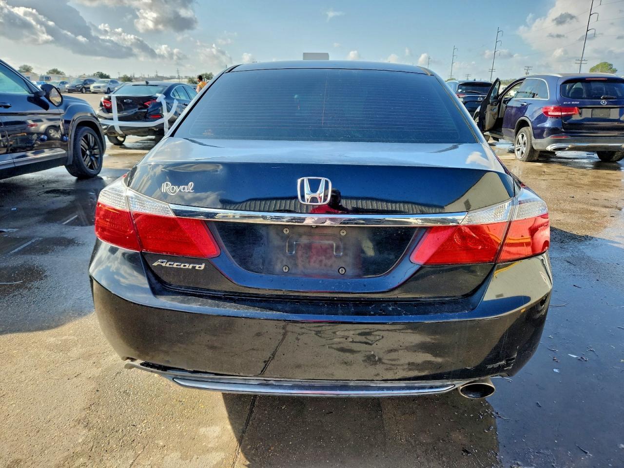 2015 HONDA ACCORD