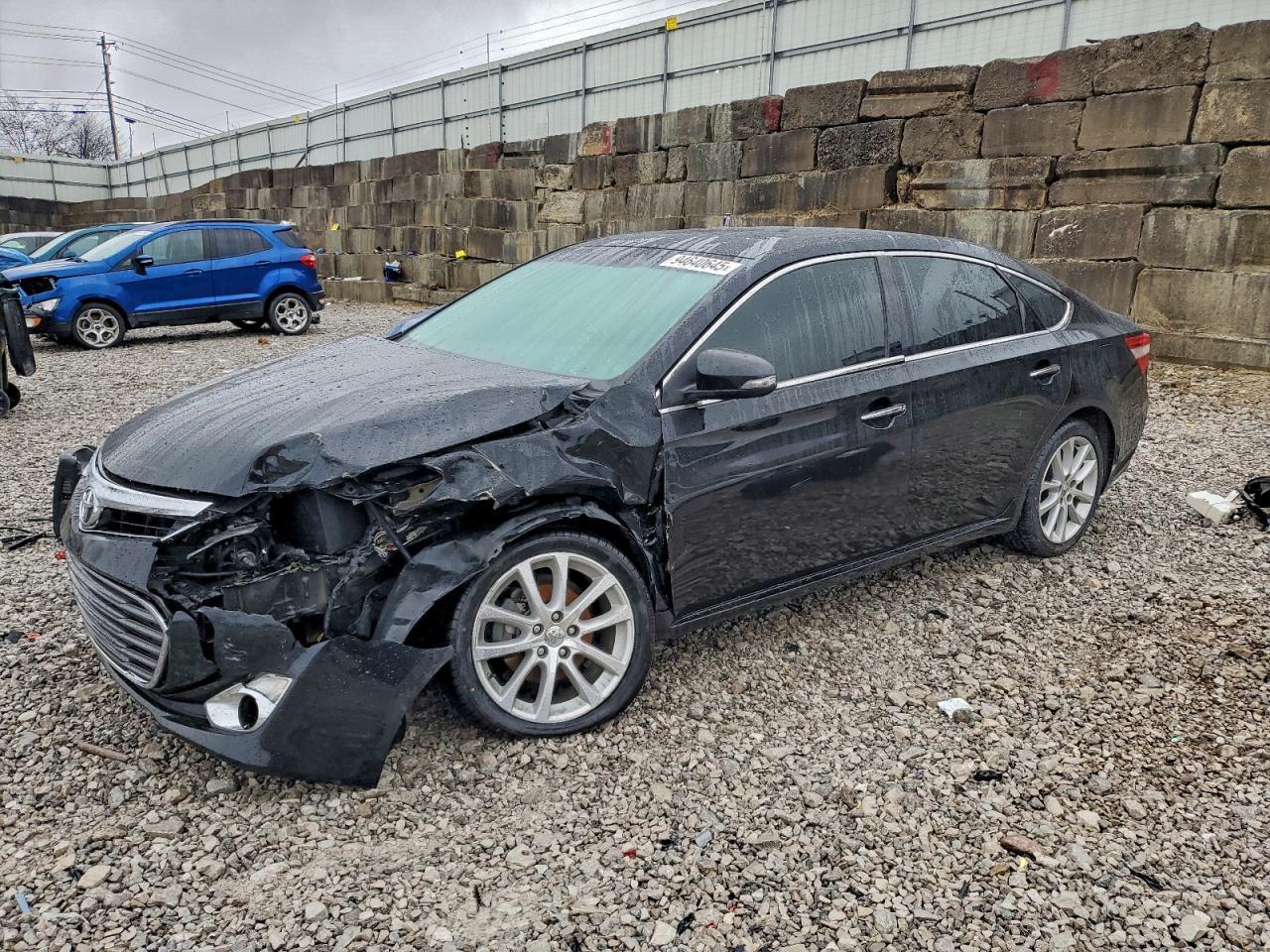2013 TOYOTA Avalon