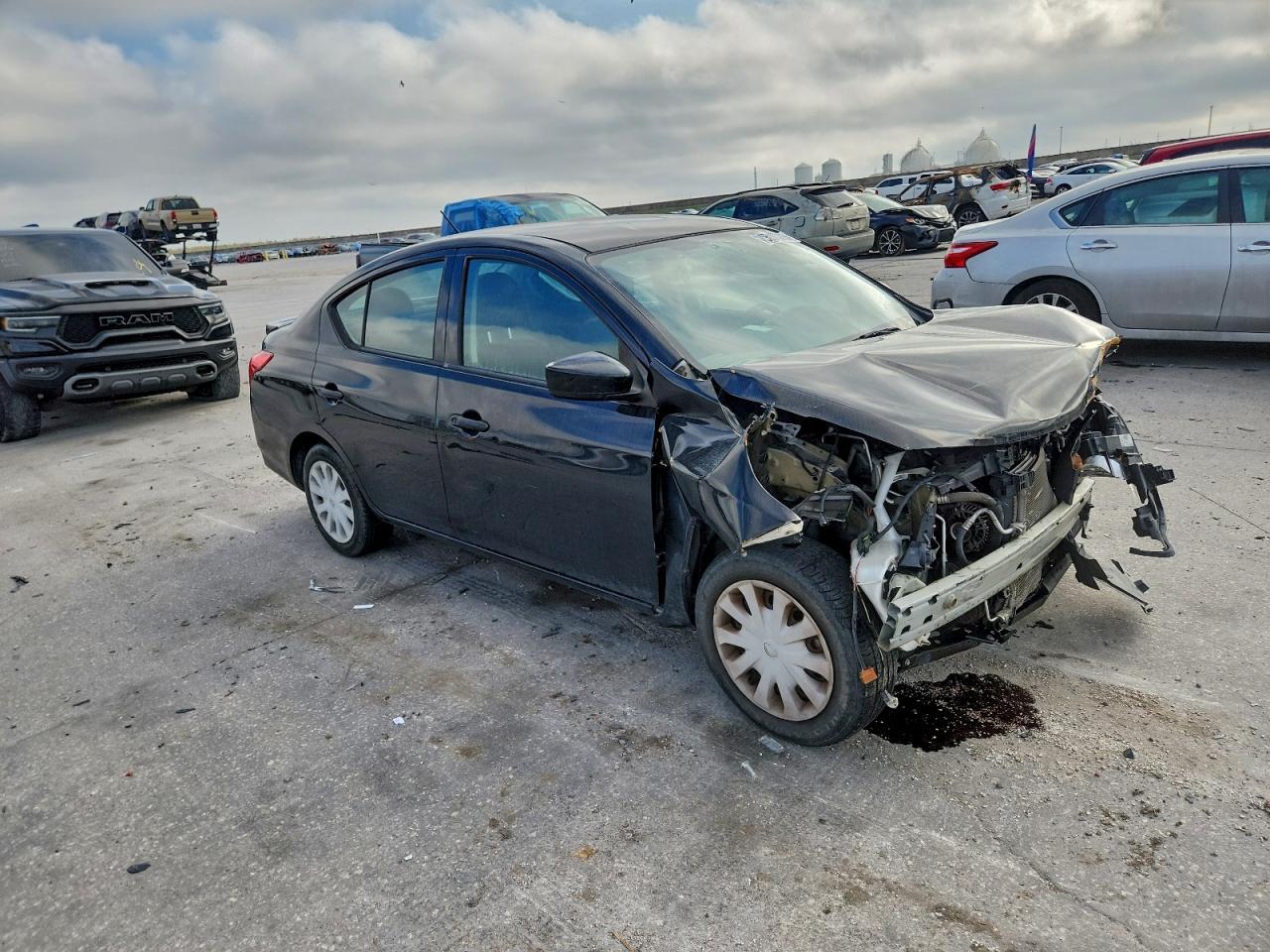 2019 NISSAN VERSA
