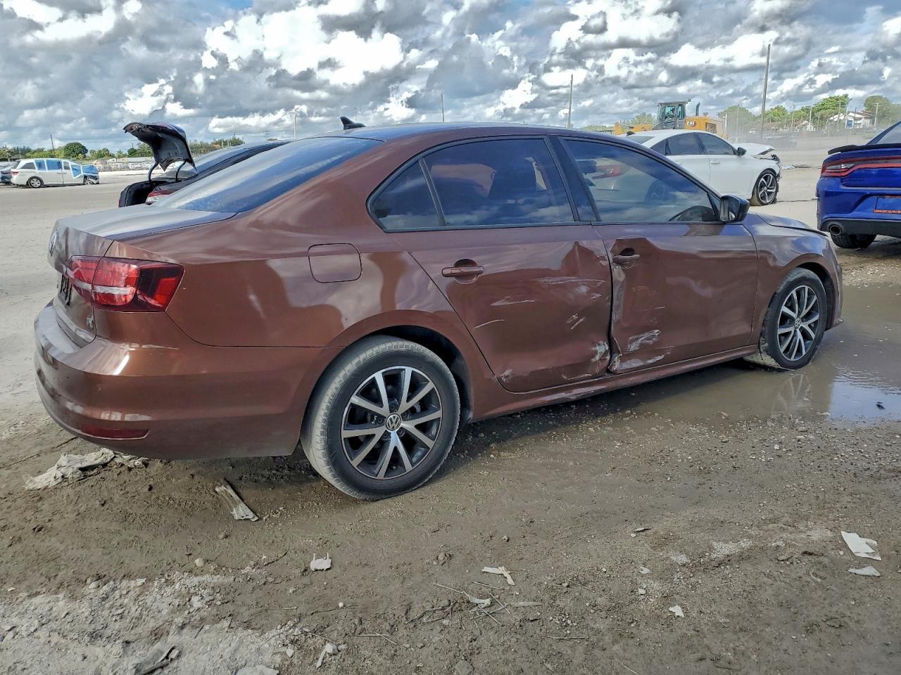 2016 VOLKSWAGEN JETTA
