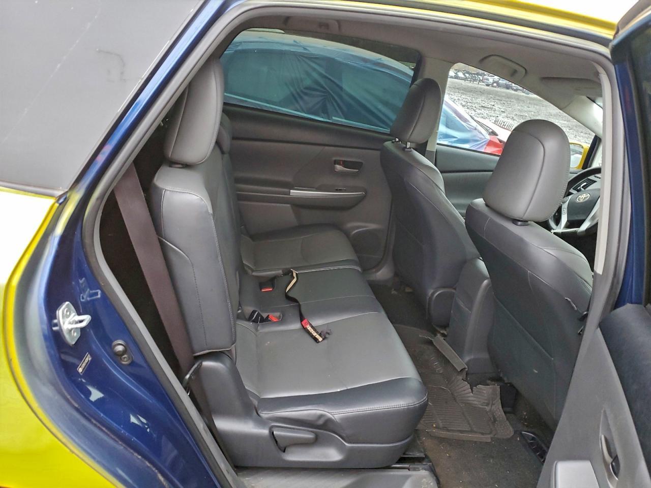 2012 TOYOTA PRIUS V