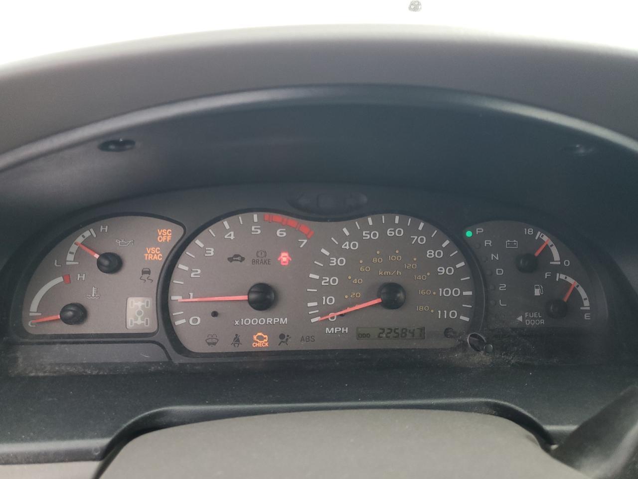 2002 TOYOTA Sequoia