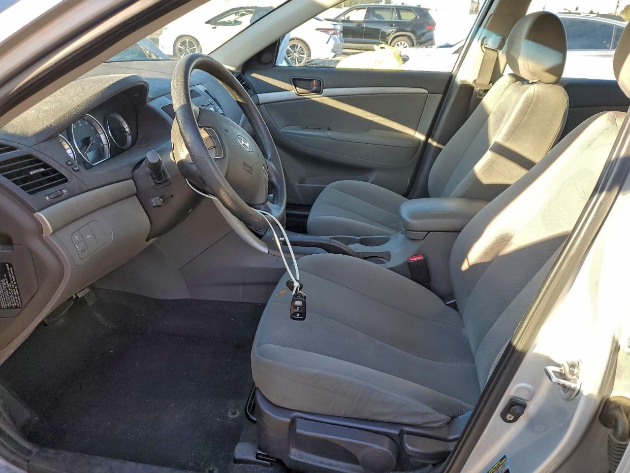 2010 HYUNDAI SONATA