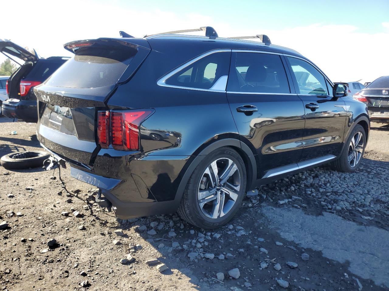 2023 KIA SORENTO