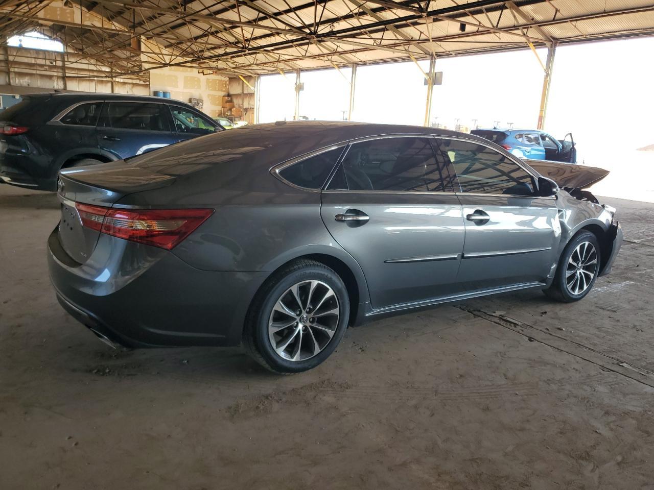 2016 TOYOTA Avalon
