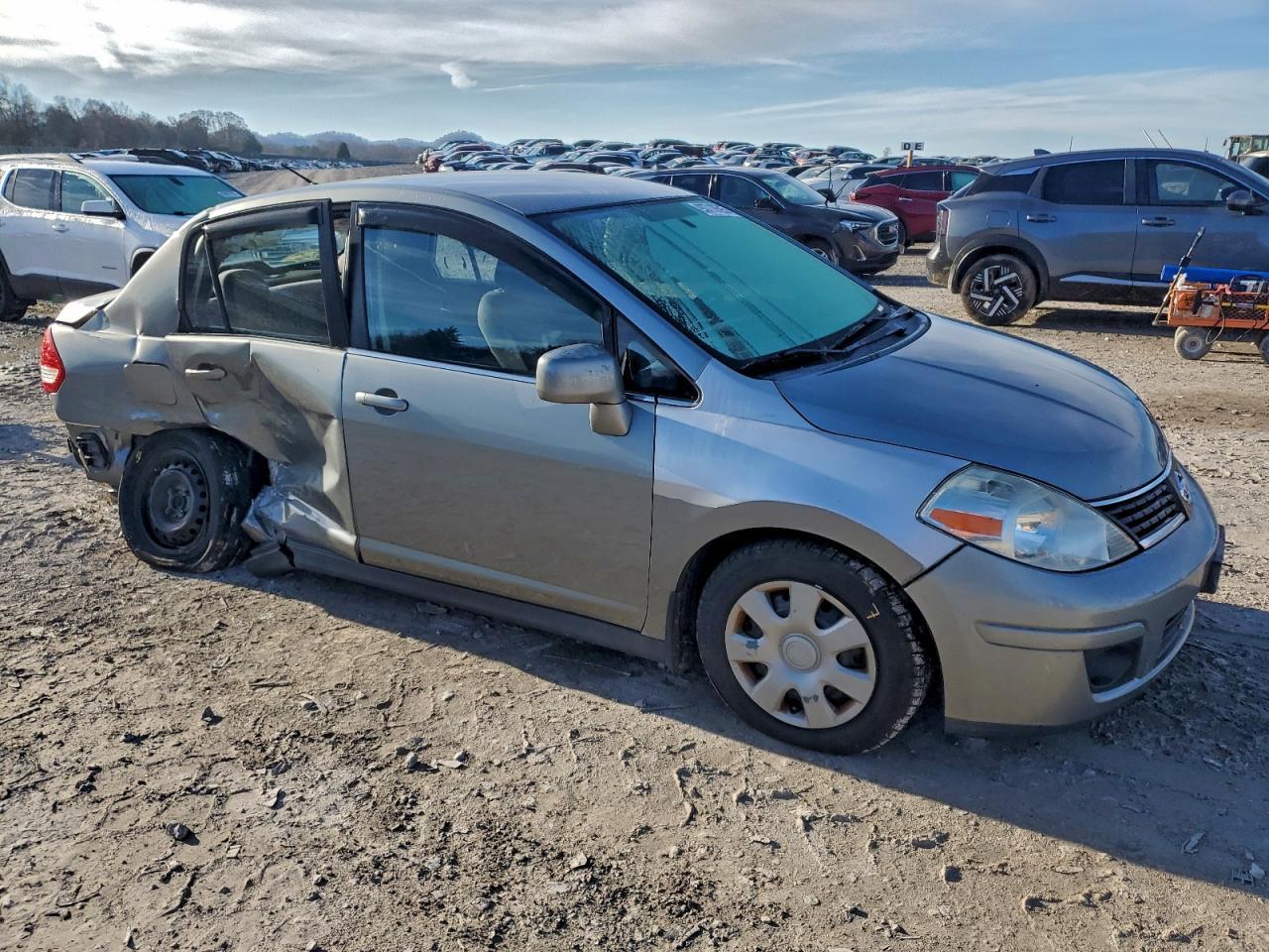 2008 NISSAN VERSA