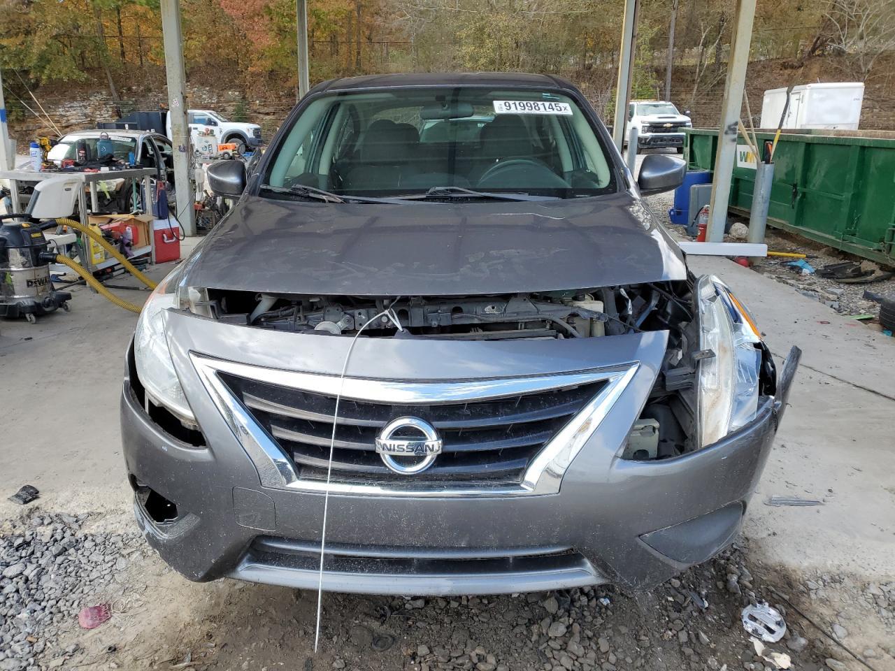 2018 NISSAN VERSA