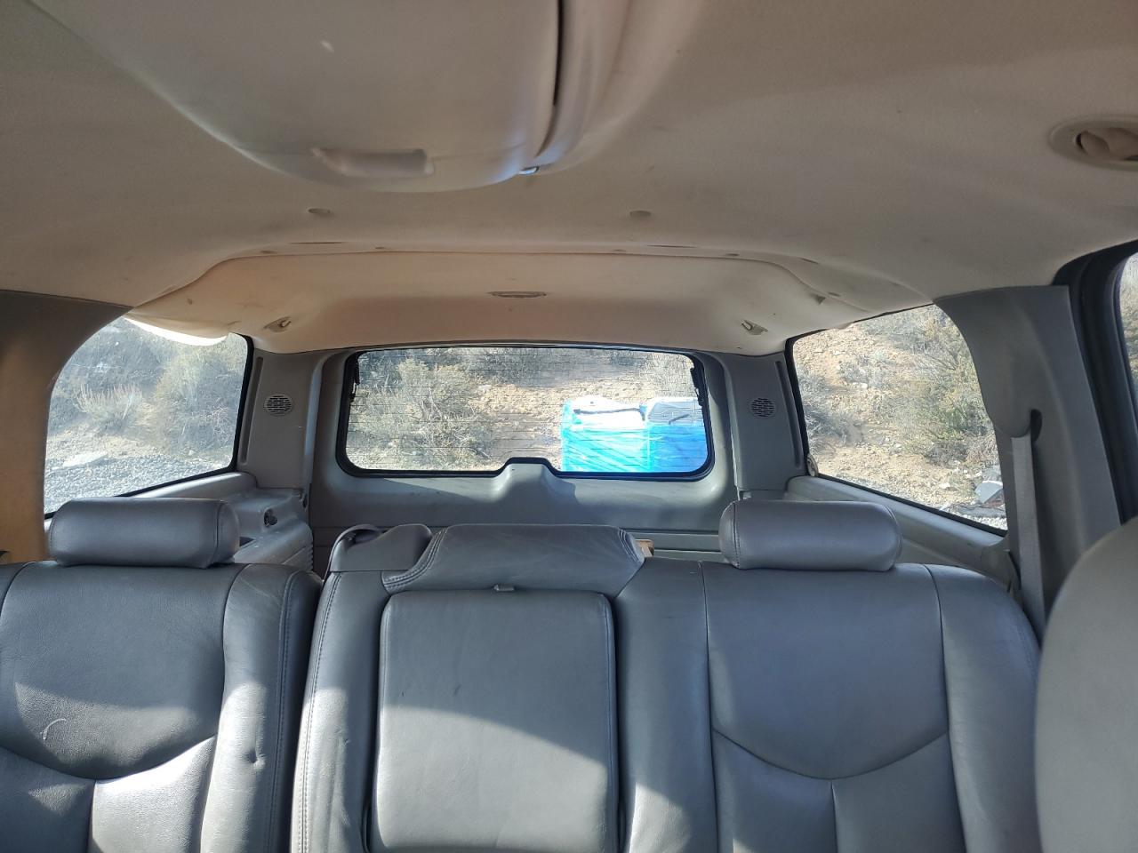 2003 CHEVROLET Suburban