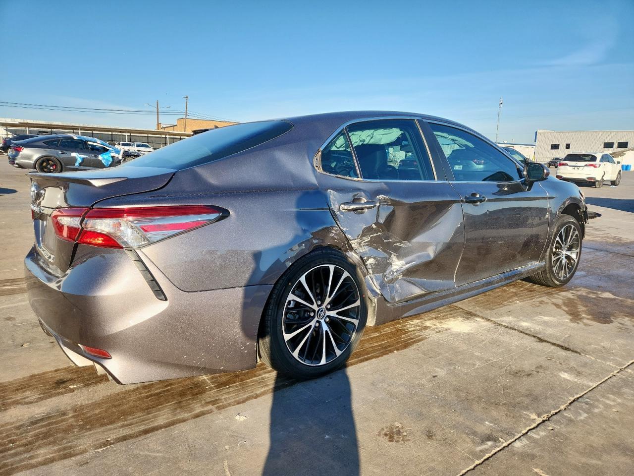 2018 TOYOTA CAMRY