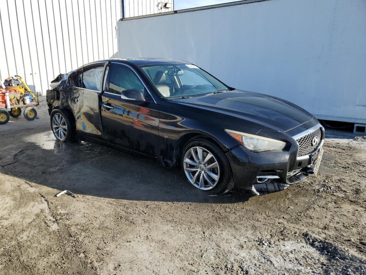 2014 INFINITI Q50