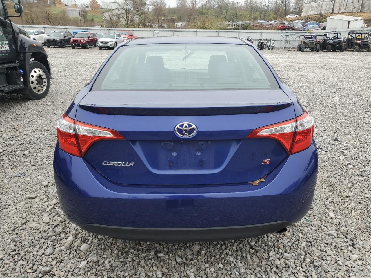 2015 TOYOTA COROLLA