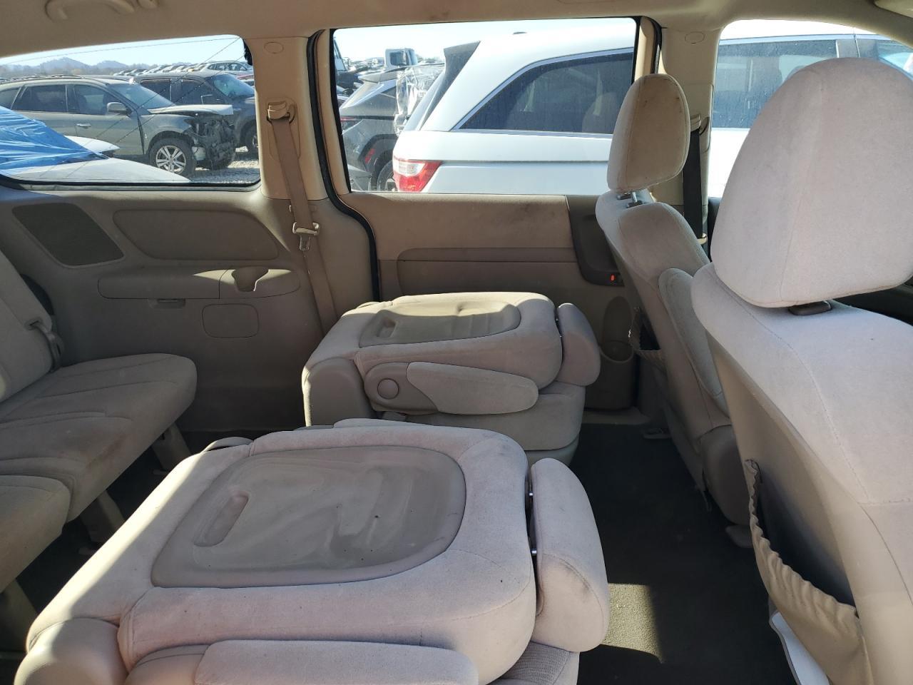 2008 KIA SEDONA