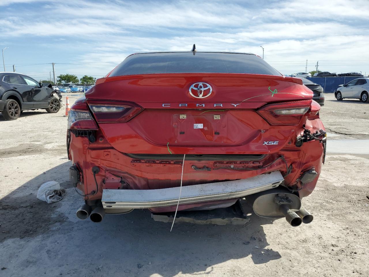 2024 TOYOTA CAMRY