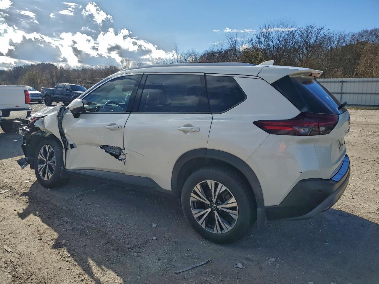 2021 NISSAN ROGUE