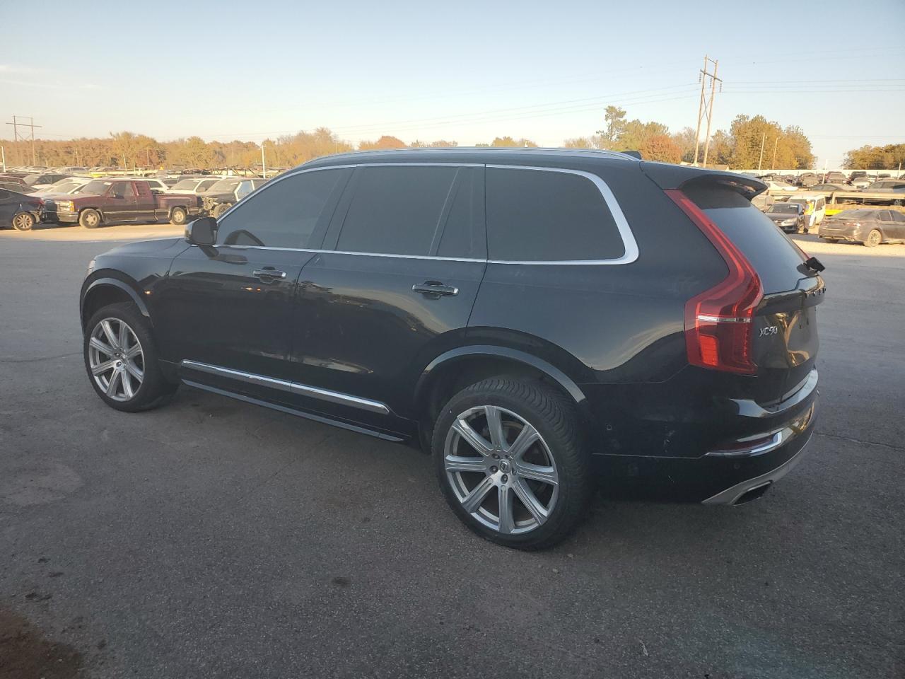2018 VOLVO XC90