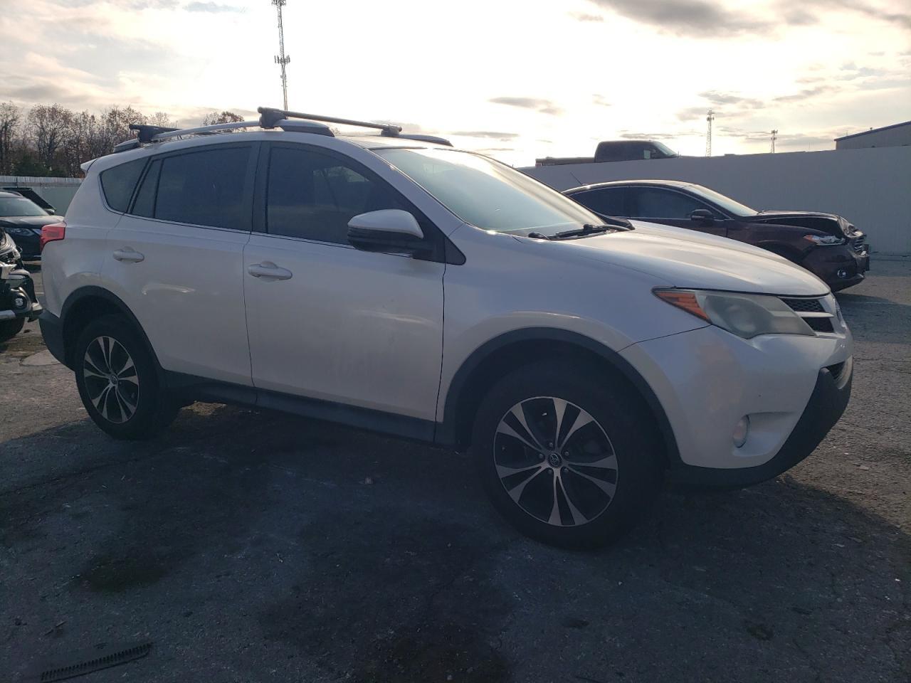 2015 TOYOTA RAV4