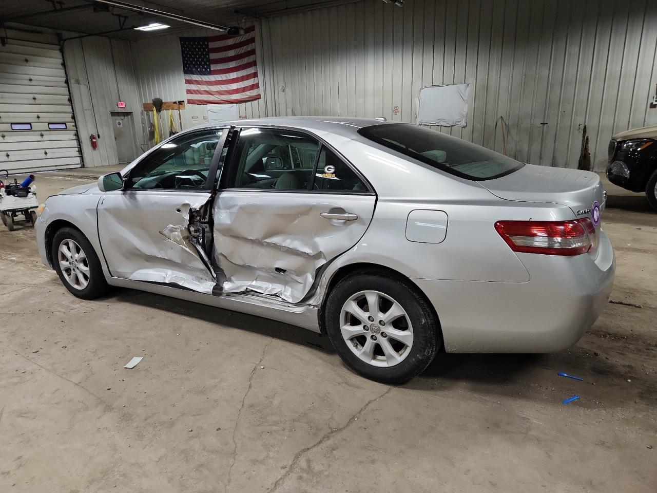 2010 TOYOTA CAMRY