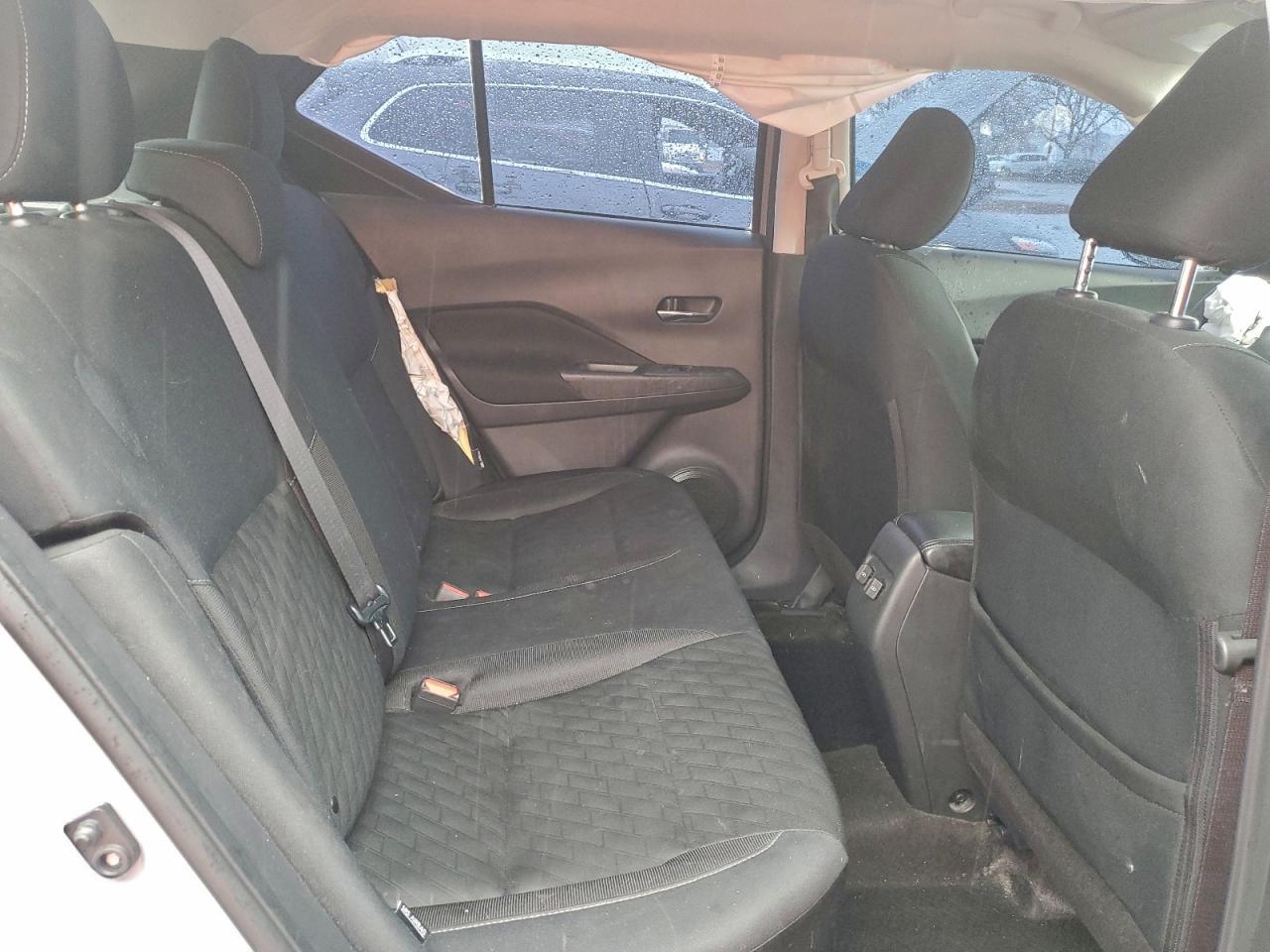 2024 NISSAN KICKS