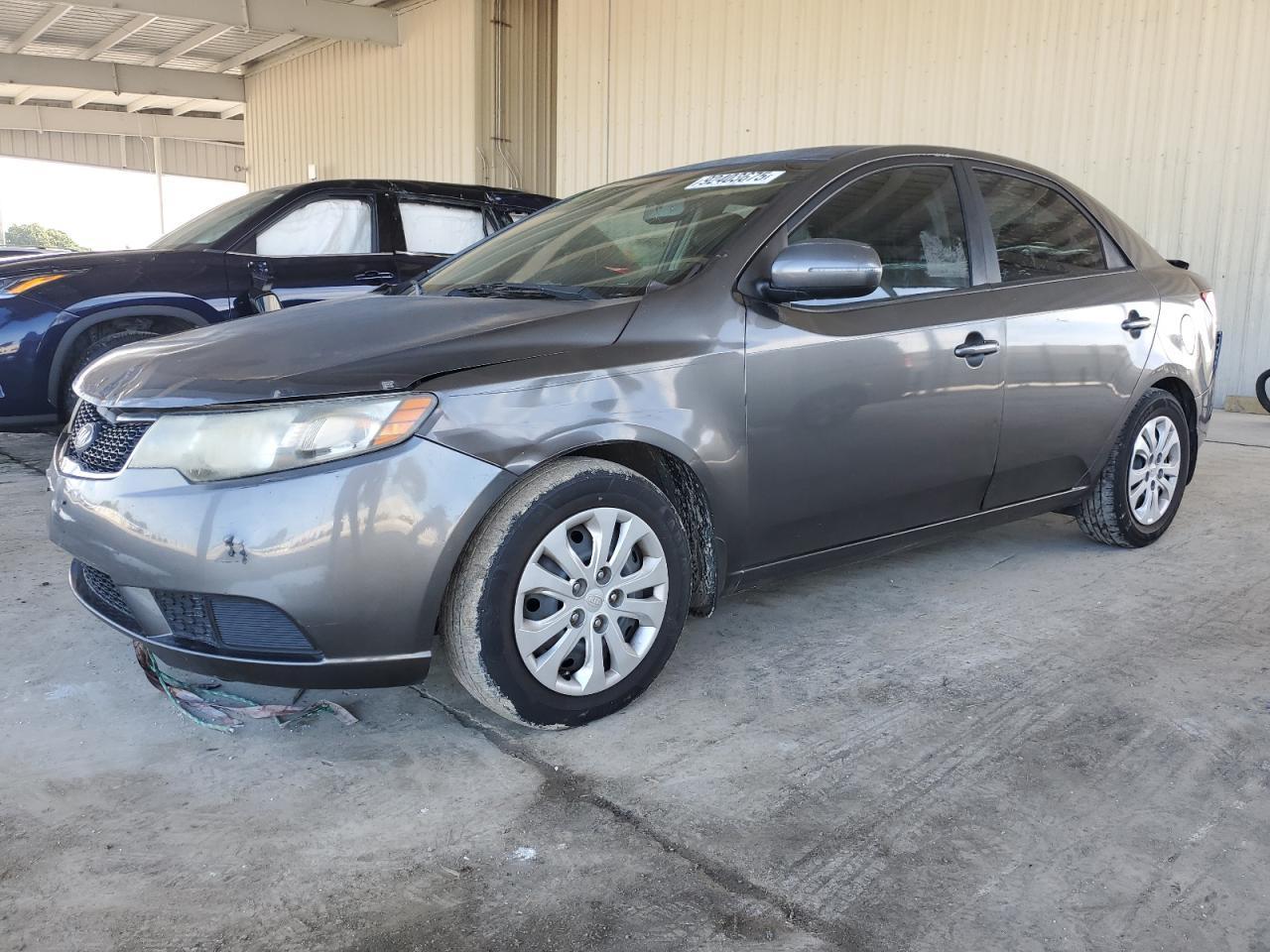 2013 KIA FORTE