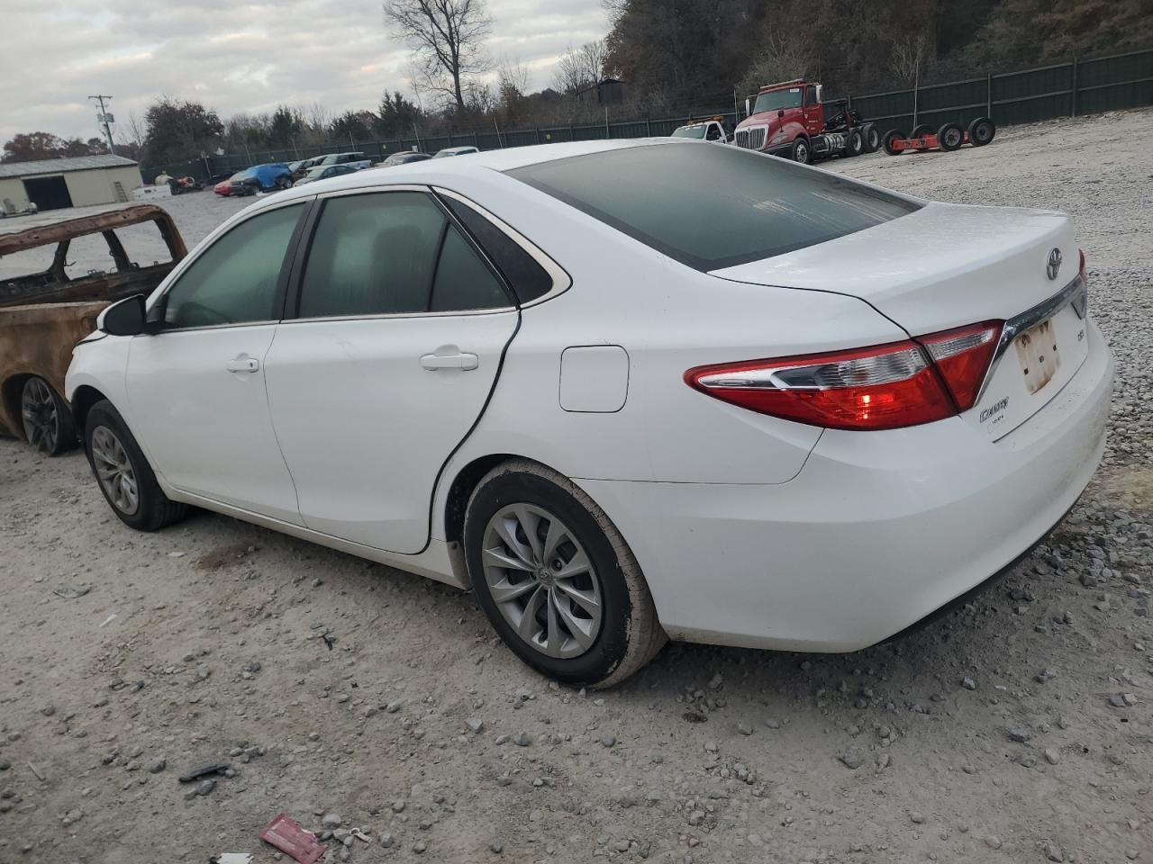 2016 TOYOTA CAMRY