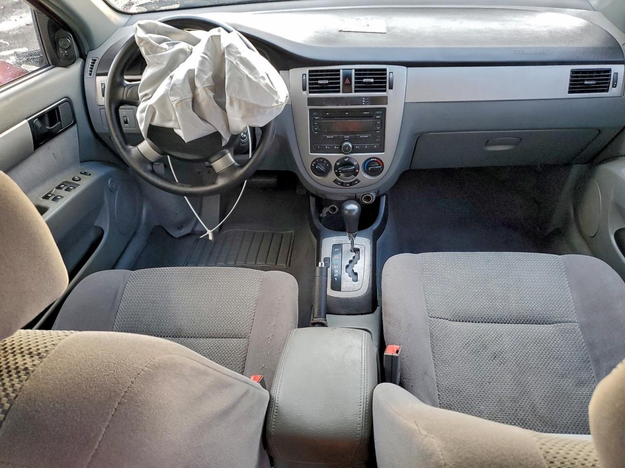 2008 SUZUKI Forenza