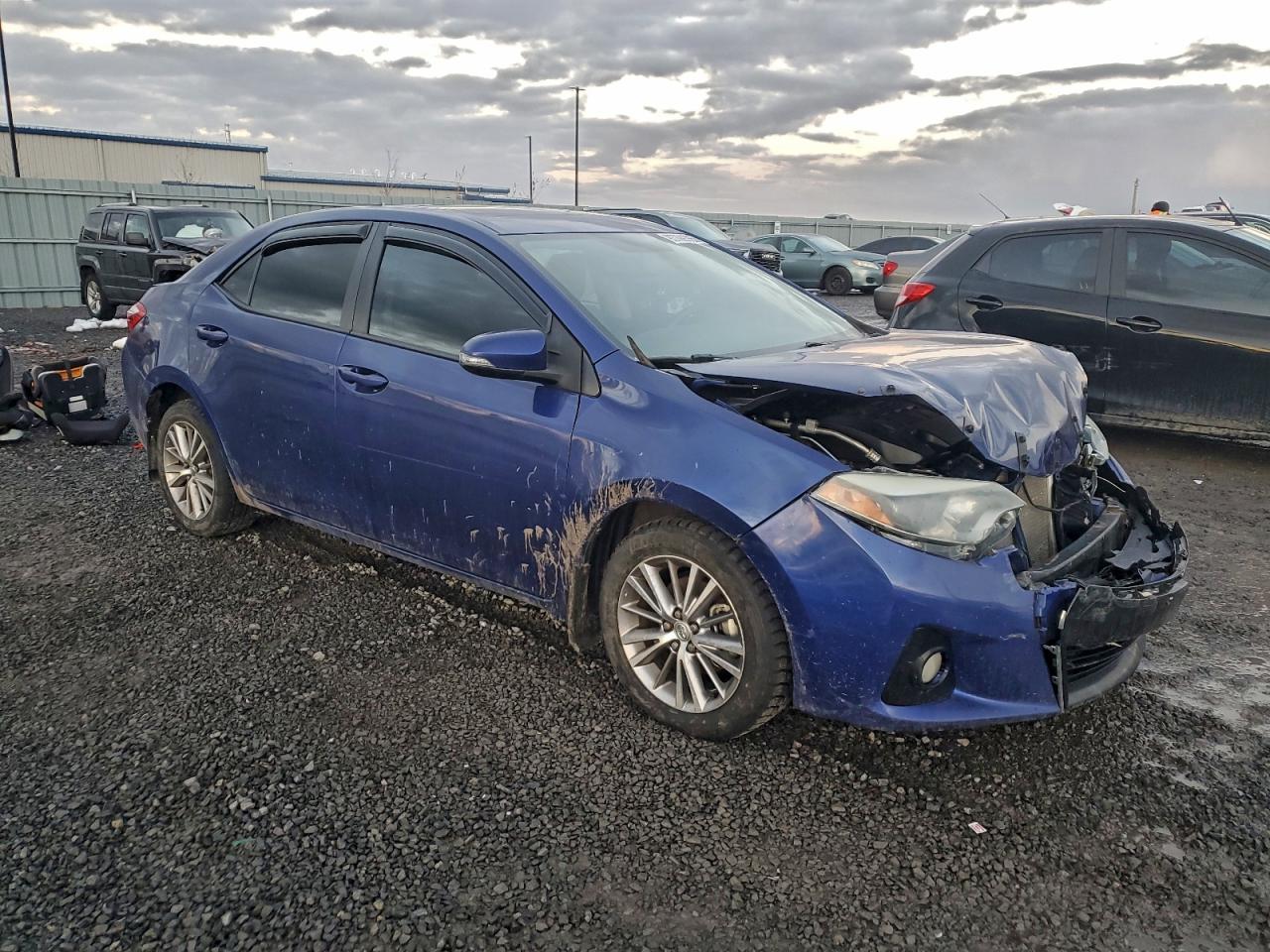2015 TOYOTA COROLLA