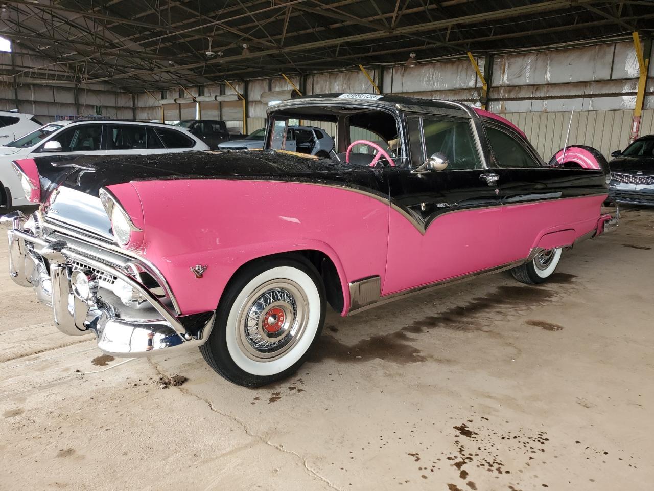 1955 FORD Fairlane