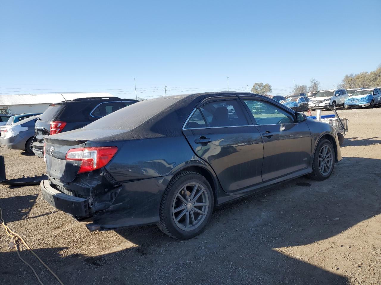 2014 TOYOTA CAMRY
