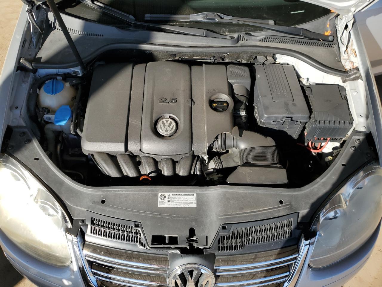 2010 VOLKSWAGEN JETTA