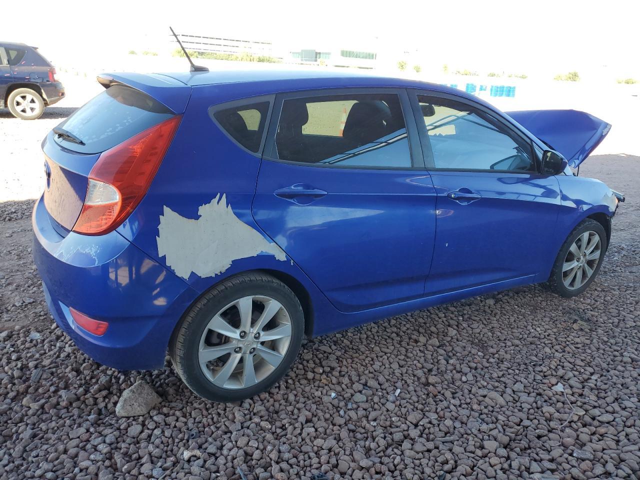2012 HYUNDAI ACCENT