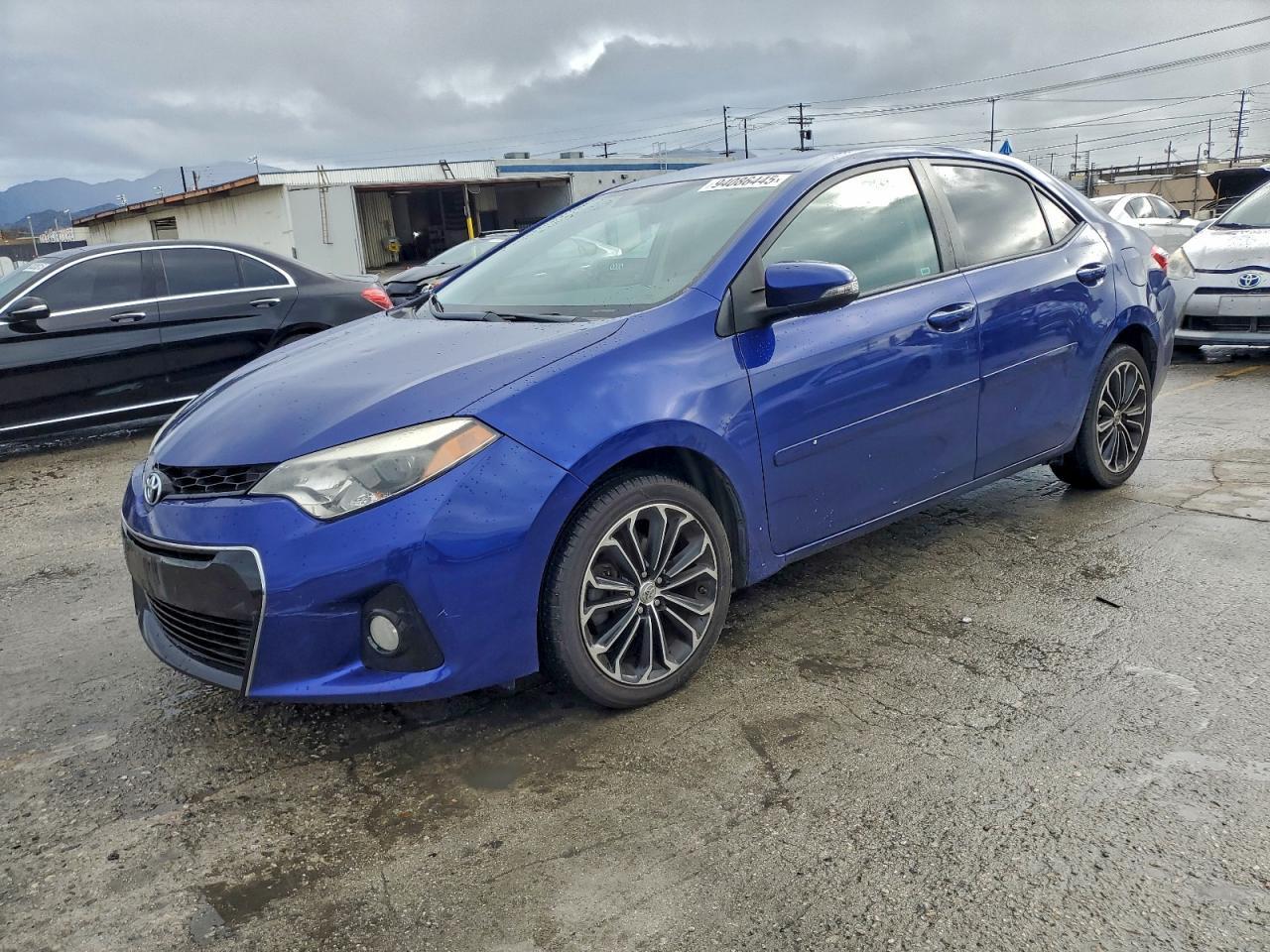 2015 TOYOTA COROLLA