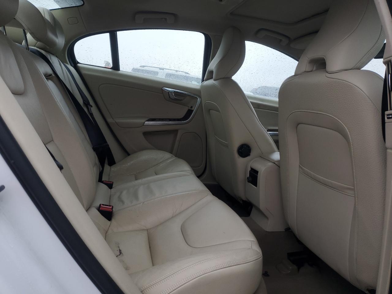 2014 VOLVO S60