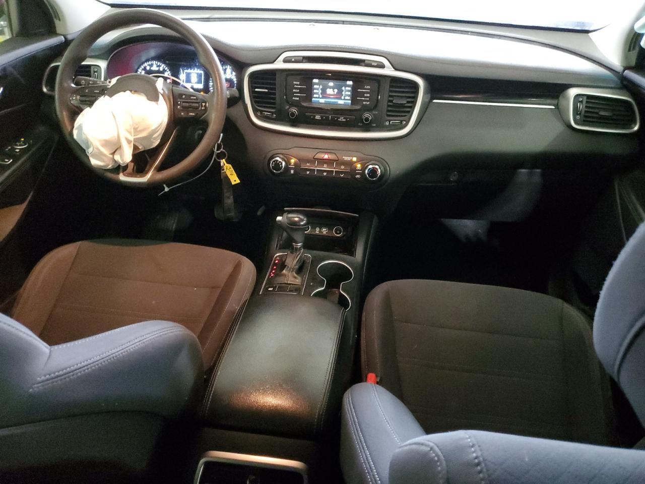 2017 KIA SORENTO