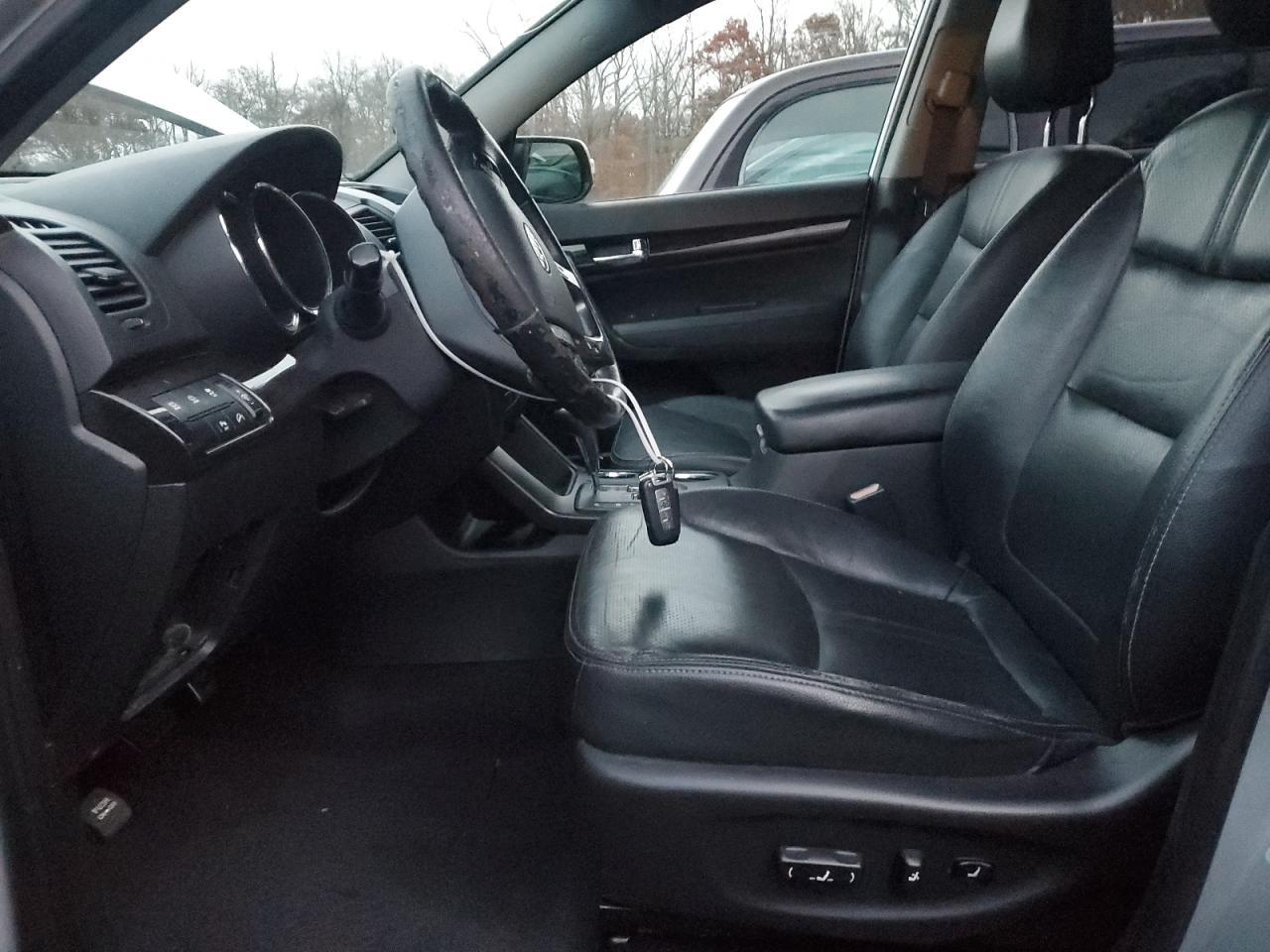 2011 KIA SORENTO
