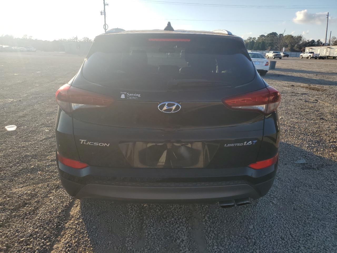 2016 HYUNDAI TUCSON