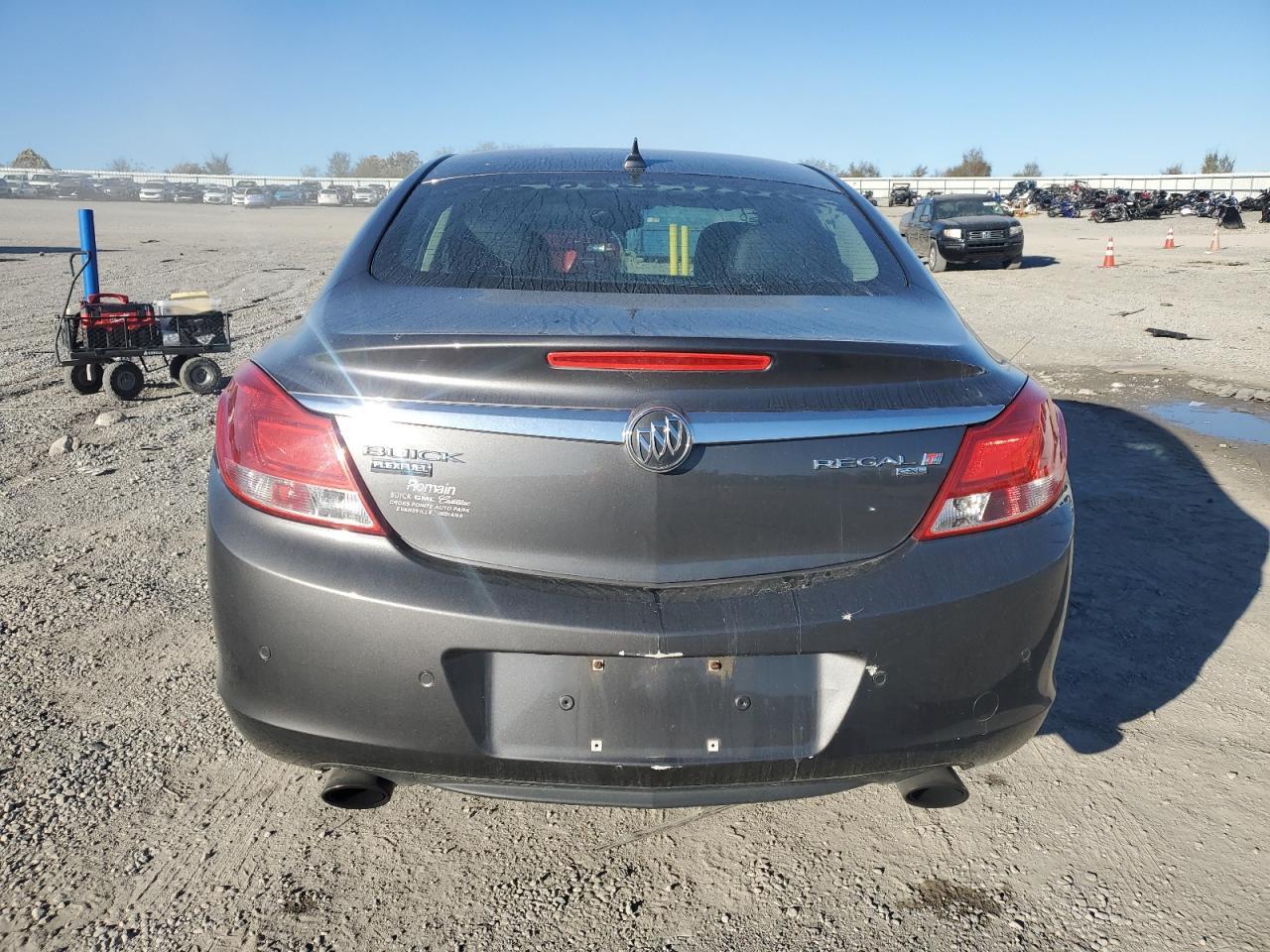 2011 BUICK Regal