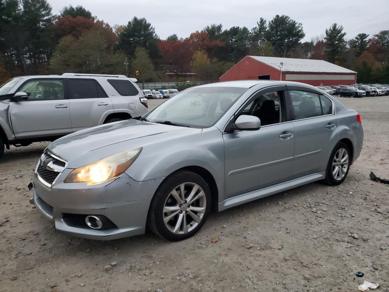 2013 SUBARU Legacy