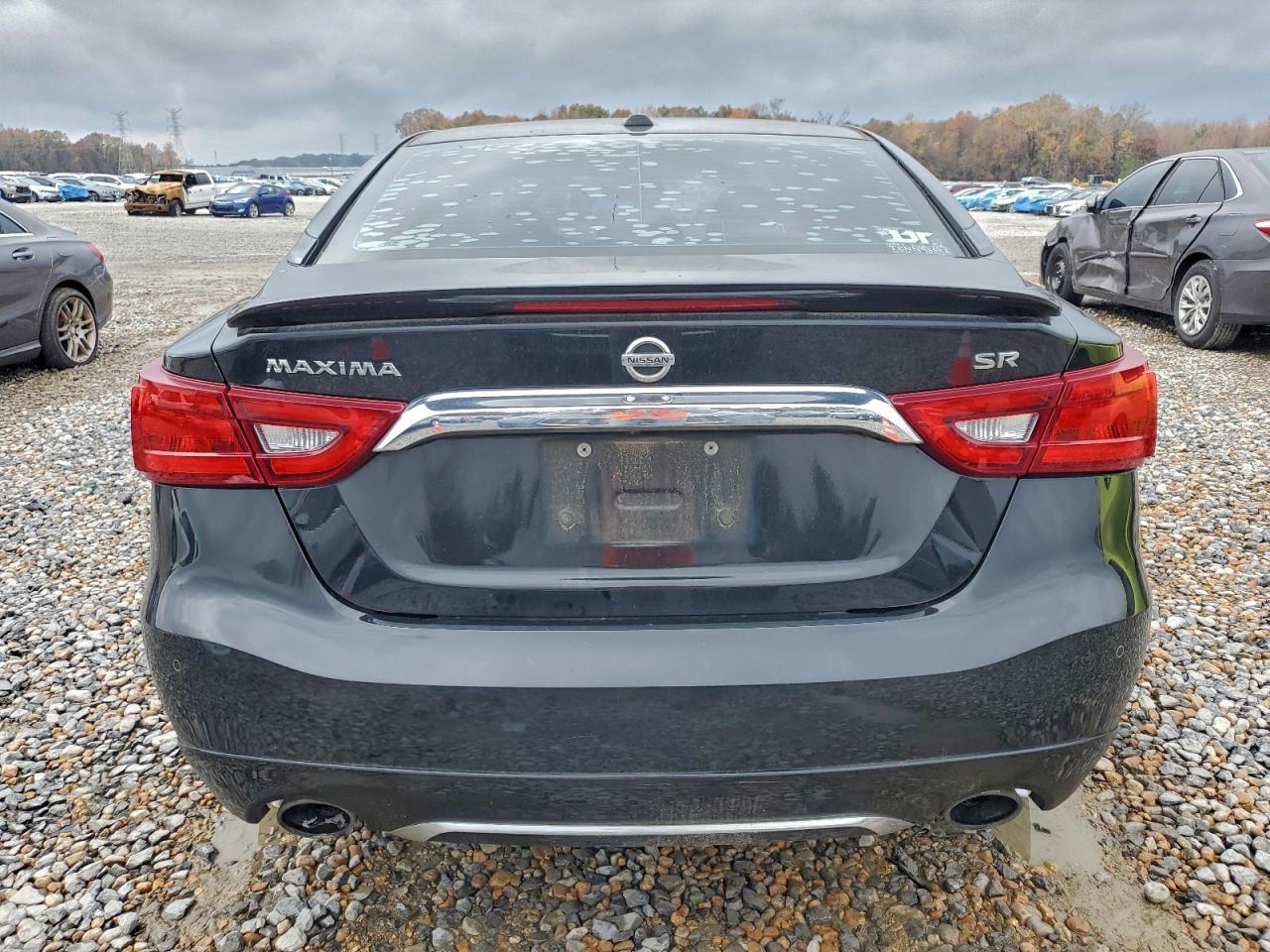 2017 NISSAN Maxima