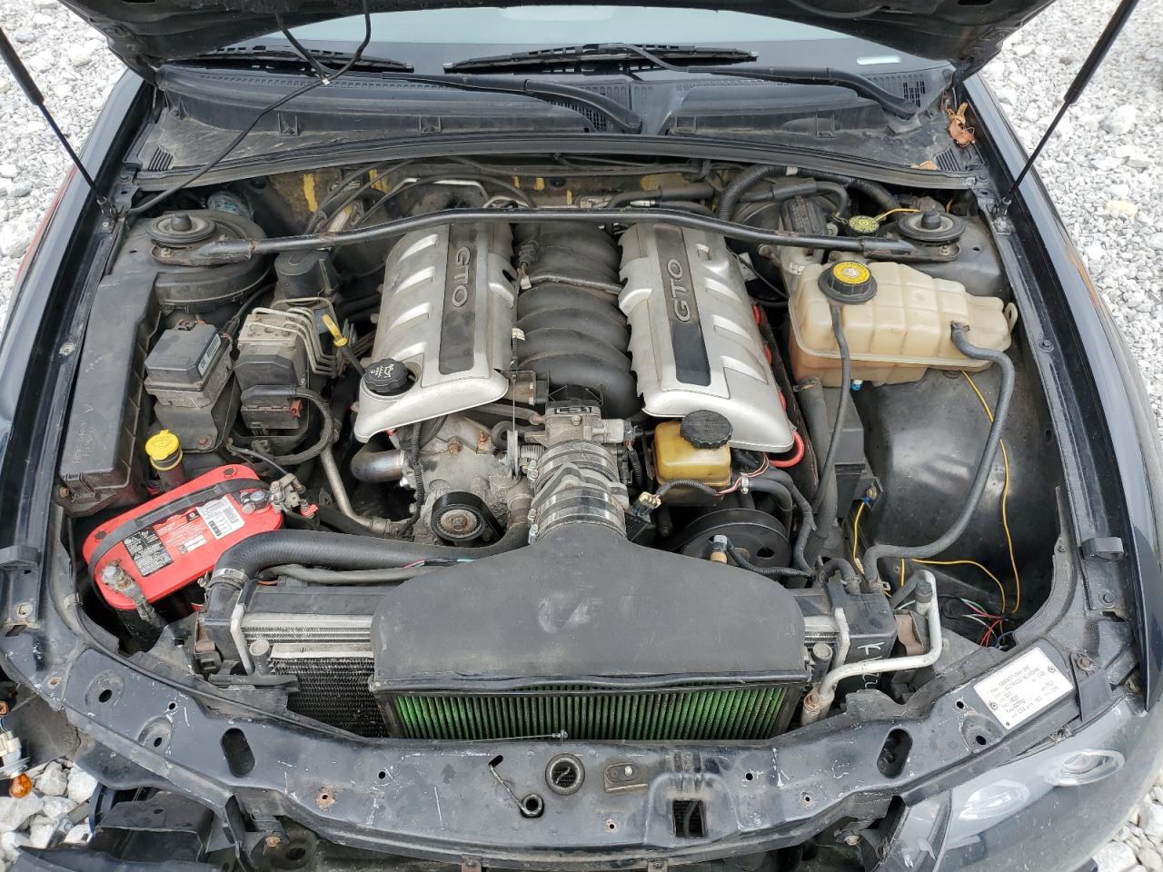2004 PONTIAC Gto