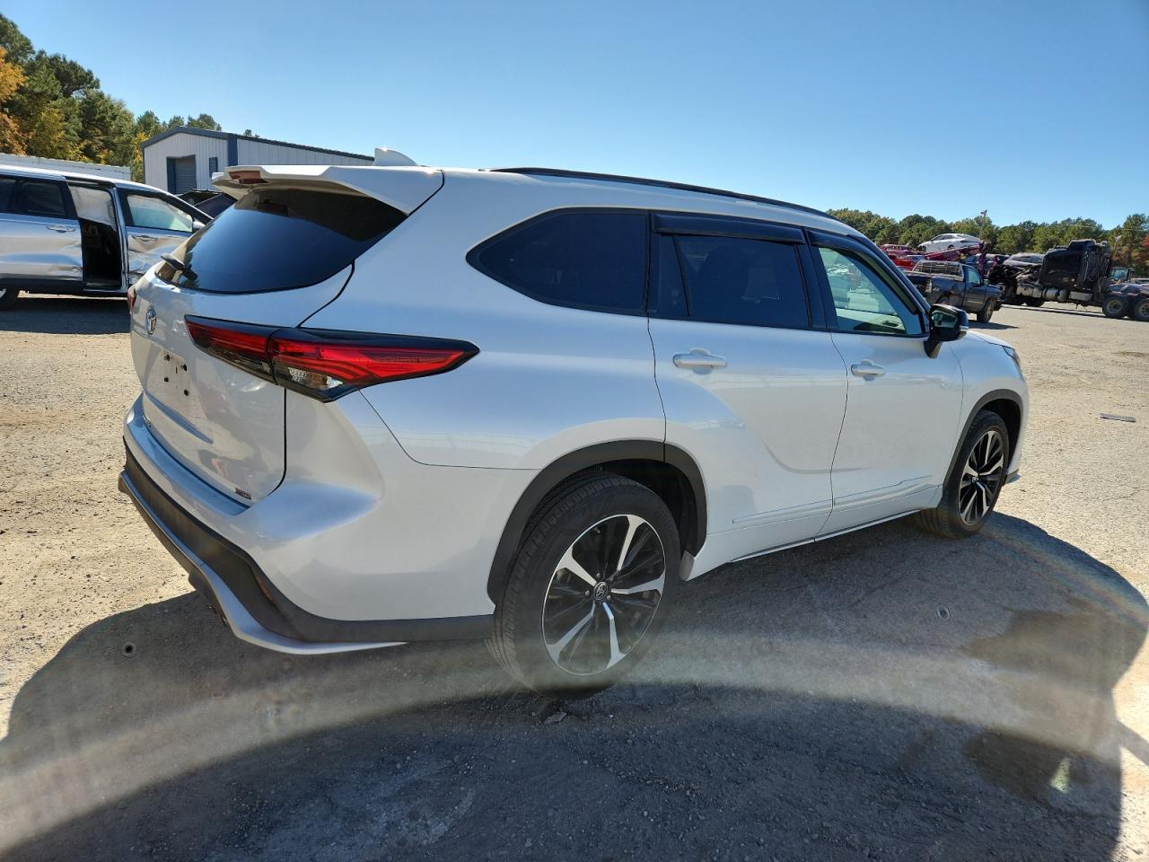 2022 TOYOTA HIGHLANDER