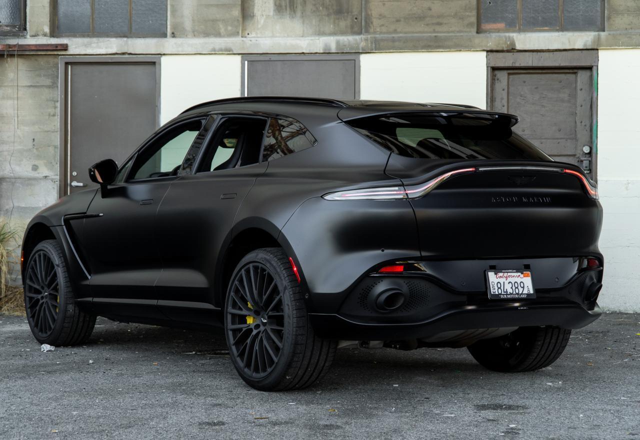 2022 Aston Martin DBX