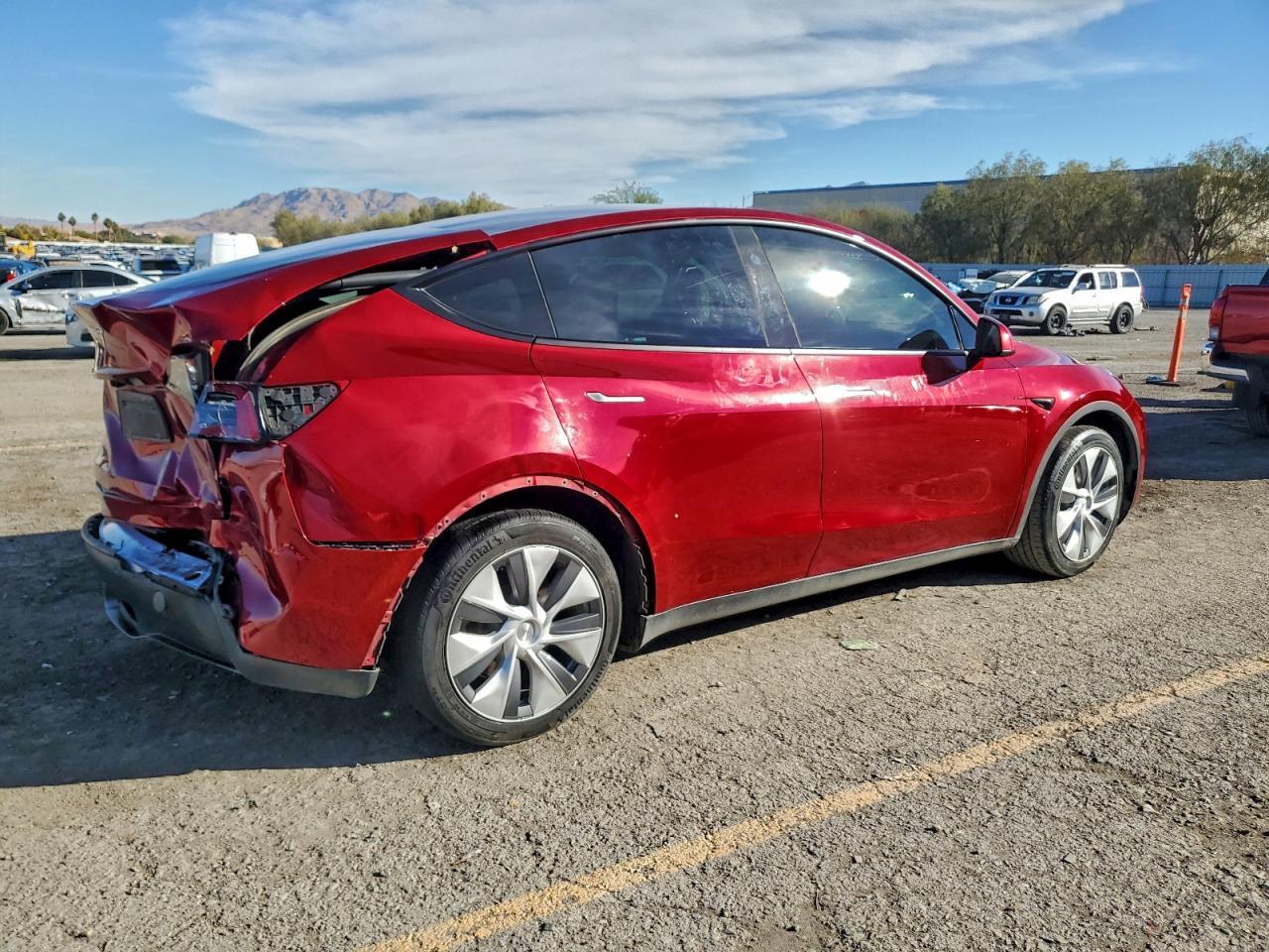 2024 TESLA MODEL Y