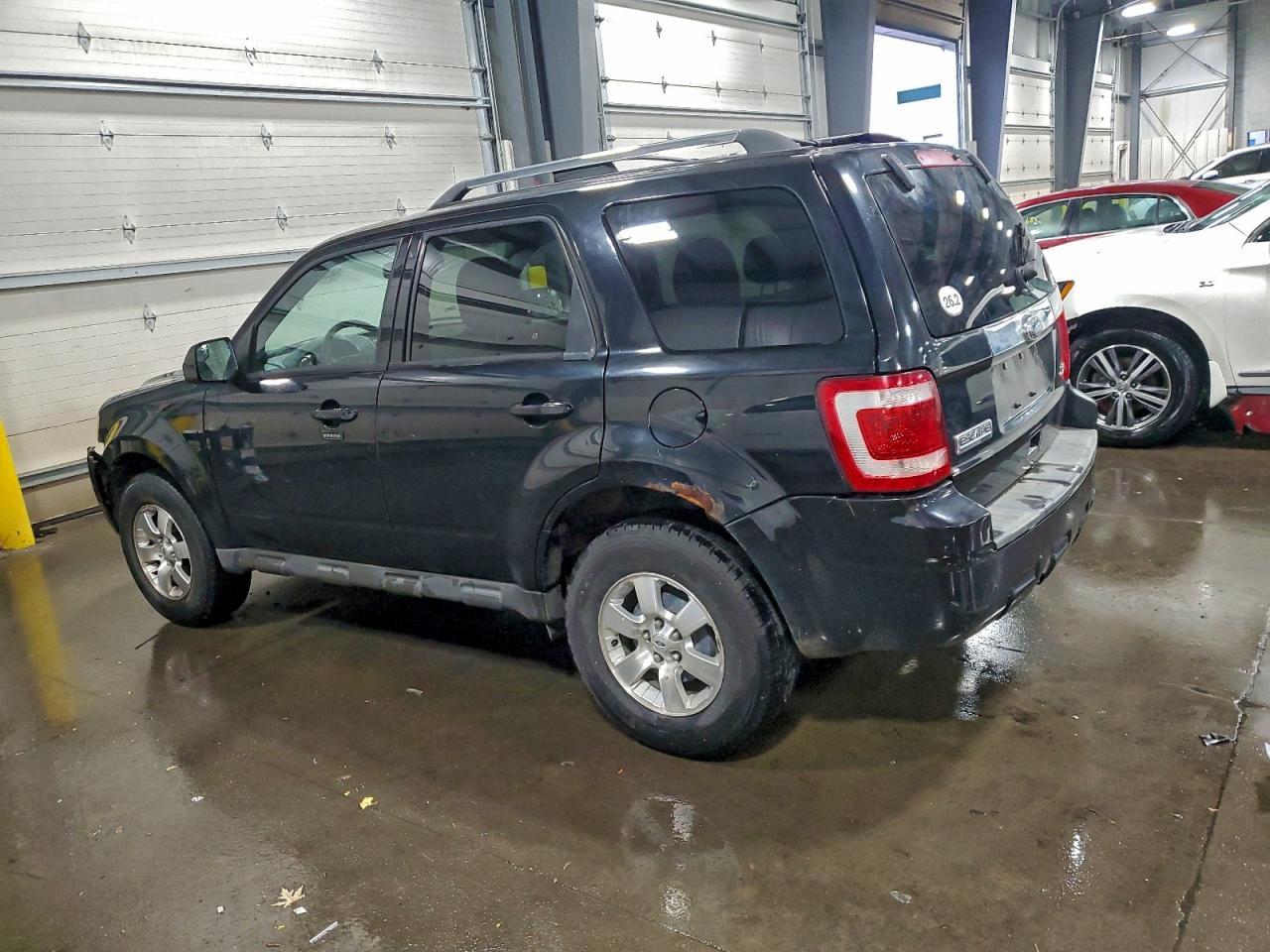 2010 FORD ESCAPE