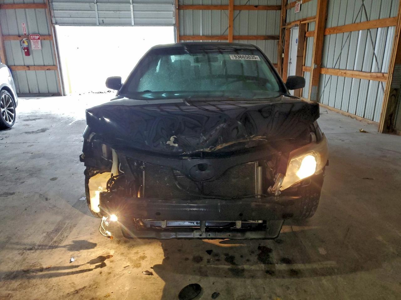 2011 TOYOTA CAMRY