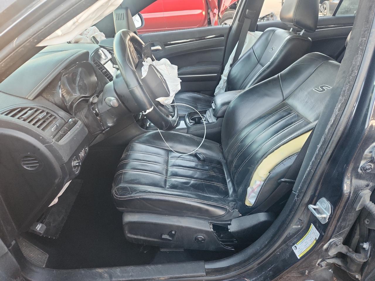 2019 CHRYSLER 300