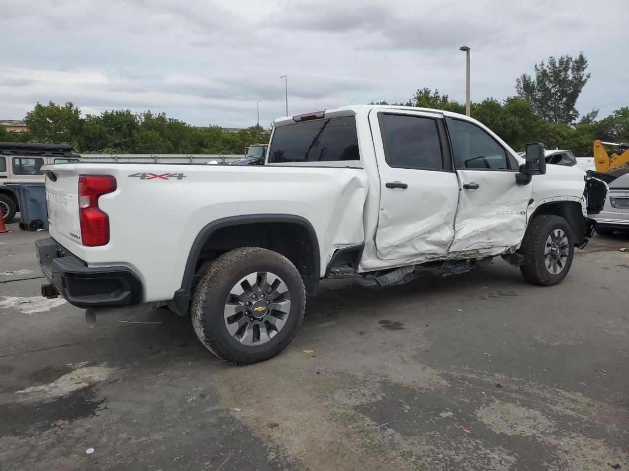 2024 CHEVROLET Silverado