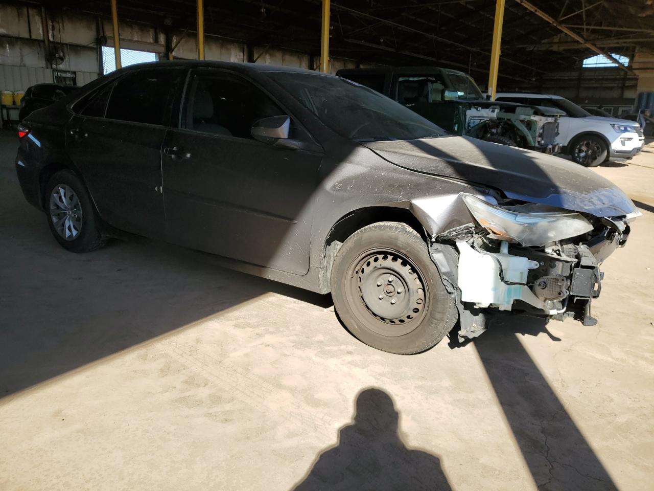 2016 TOYOTA CAMRY