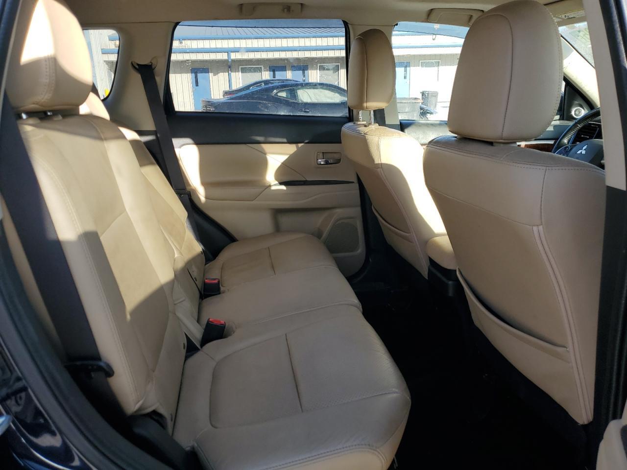 2015 MITSUBISHI outlander