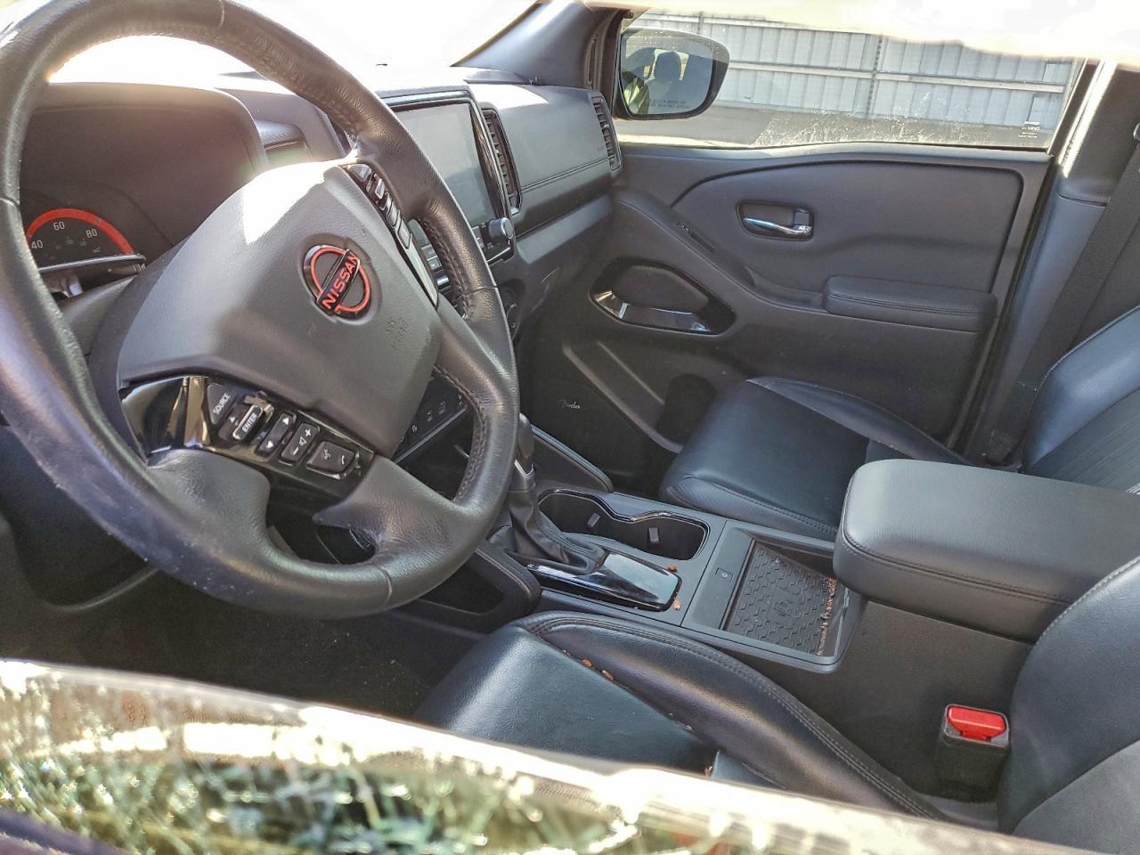 2022 NISSAN Frontier