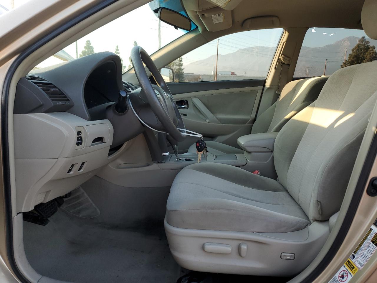 2010 TOYOTA CAMRY